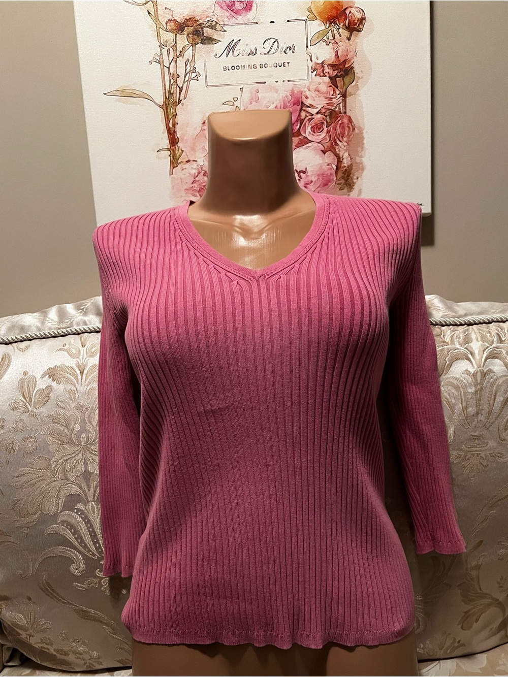 Ann Taylor Ribbed V-Neck Sweater in Rose Pink